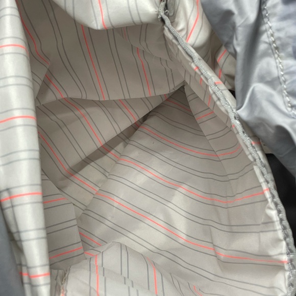 Lululemon Drawstring Top Canvas Shoulder Tote Bag - Picture 5 of 12